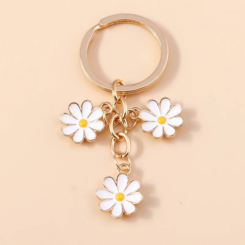 Cute Enamel Daisy Flower Keychain