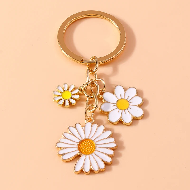 Cute Enamel Daisy Flower Keychain
