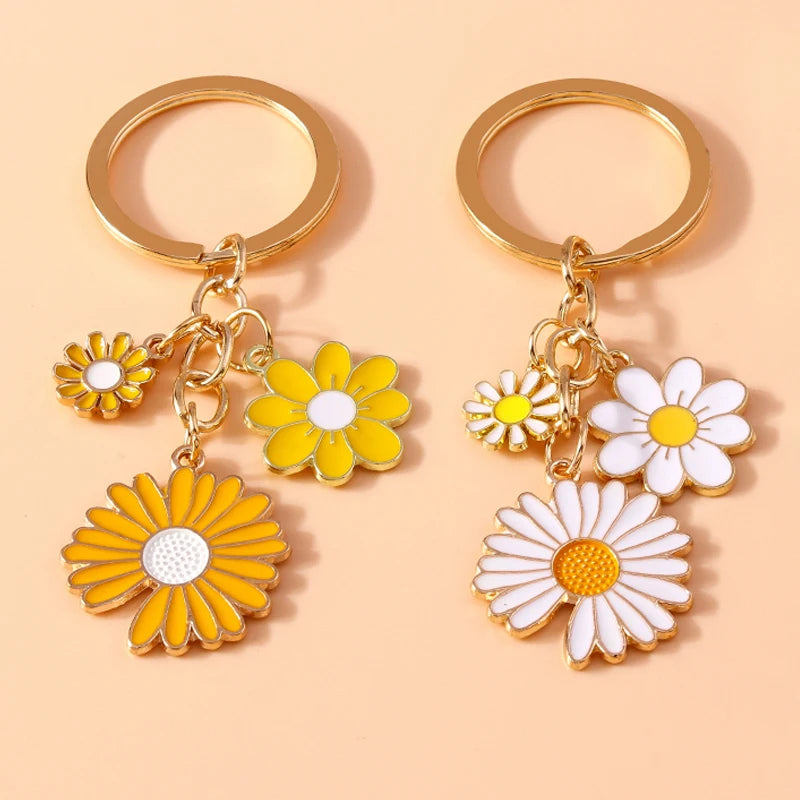 Cute Enamel Daisy Flower Keychain