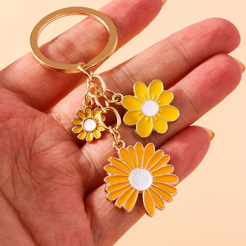 Cute Enamel Daisy Flower Keychain