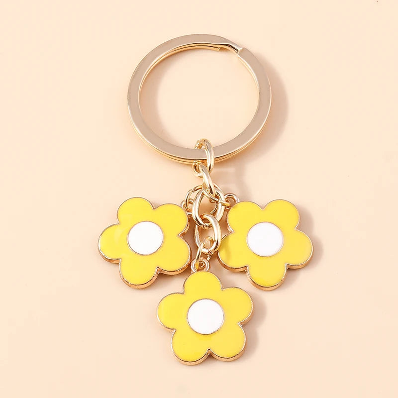 Cute Enamel Daisy Flower Keychain